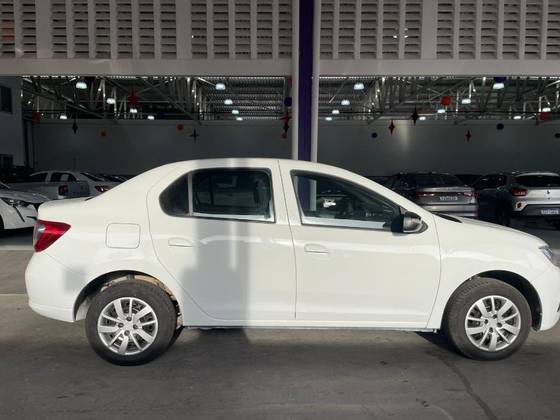 RENAULT LOGAN 1.0 12V SCE FLEX ZEN MANUAL RENAULT LOGAN 1.0 12V SCE FLEX ZEN MANUAL